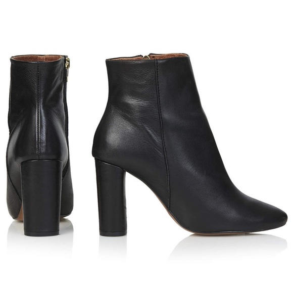 magnum ankle boots